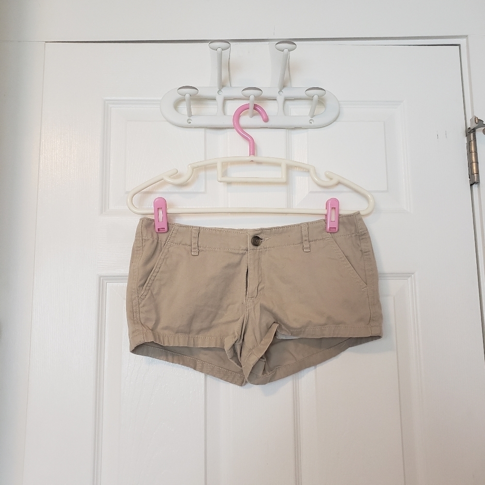 🪴bogo FREE🪴 HOLLISTER SHORT SIZE 26 (3)